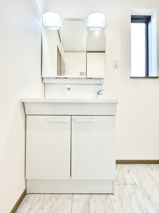 ���ʑ�E���ʏ��@�傫�����₷���O�ʋ��Ő�����������ʑ�́A�g�����Ȃ݃`�F�b�N�┧�̂������ɂ������߂ł��B