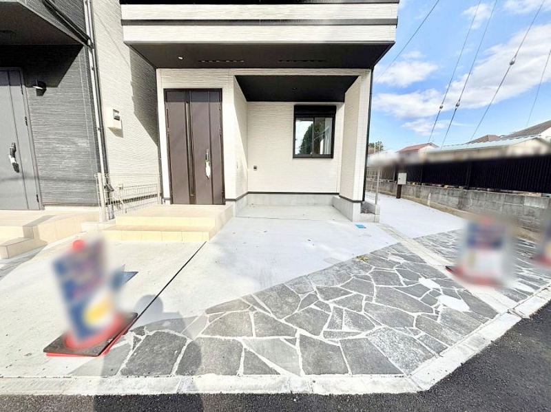 �@�ڂ̑O�����ԏꂾ�ƁA�J�̓����A��ʂɂ������������������֗��ł����