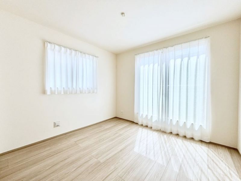 �Q���@�g���₷���`�Ńx�b�g��Ƌ�̒u�����ɂ����邱�Ƃ�����܂���B   