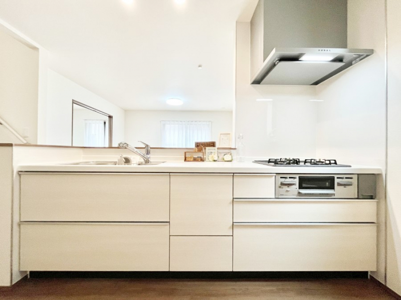 �L�b�`���@�������������I�ɁA�y�����I�V�X�e���L�b�`��