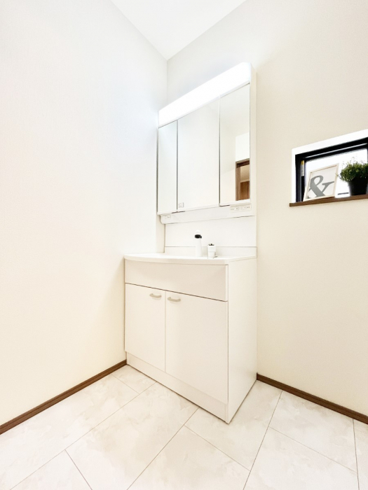 ���ʑ�E���ʏ��@���[�͂Ƌ@�\���ɗD�ꂽ���ʉ��ϑ�