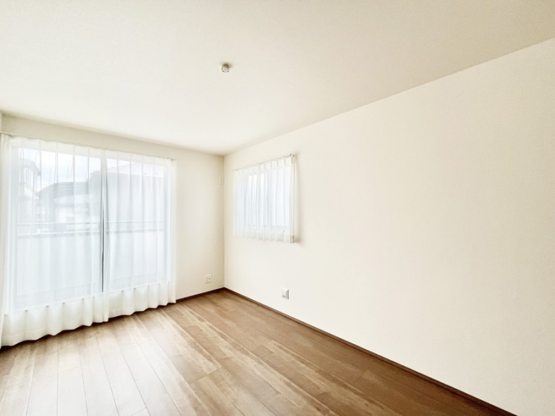 ���̑����ρ@�o���R�j�[���J�������v���X���Ă����m��