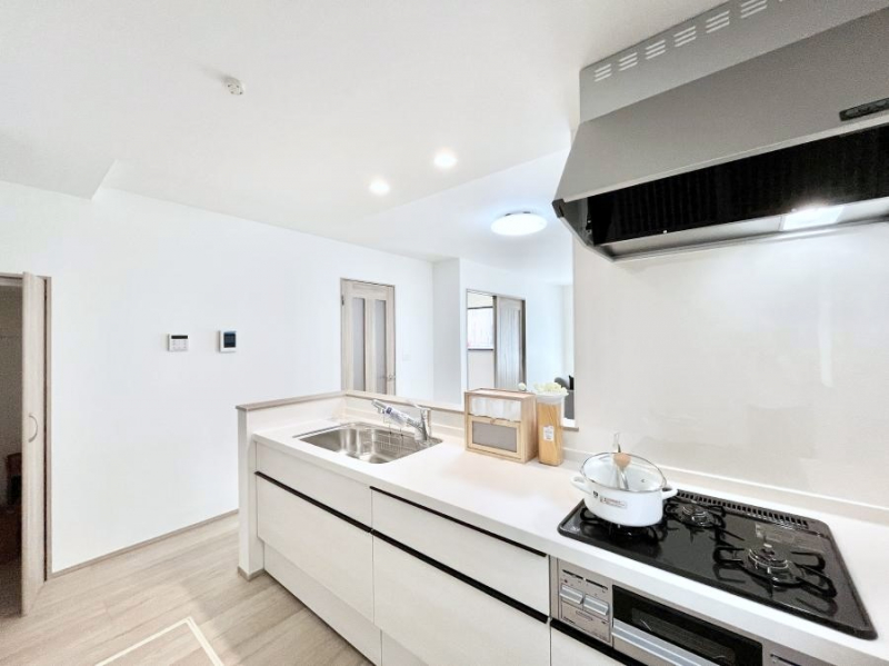 �L�b�`���@�������������I�ɁA�y�����I�V�X�e���L�b�`��  