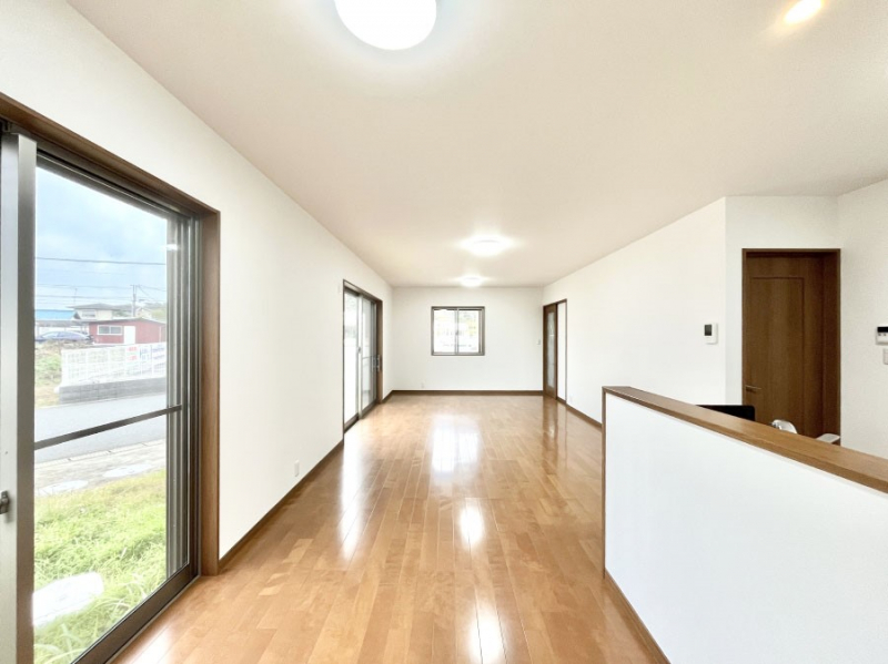 ���̑����ρ@�傫�ȑ����炽���Ղ�̗z���ƕ����������郊�r���O  