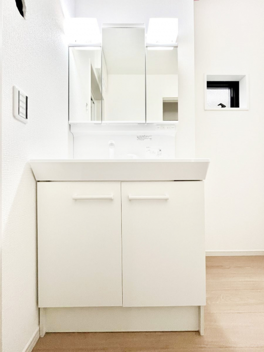 ���ʑ�E���ʏ��@���[�͂Ƌ@�\���ɗD�ꂽ���ʉ��ϑ�