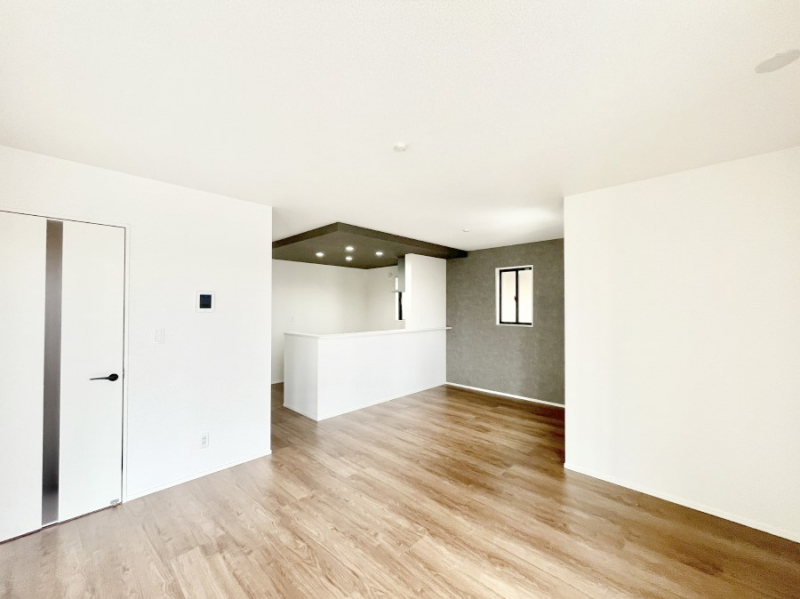 ���r���O�@�Ƒ��c���̎��Ԃ����������Ȃ��났�̃��r���O�_�C�j���O�B