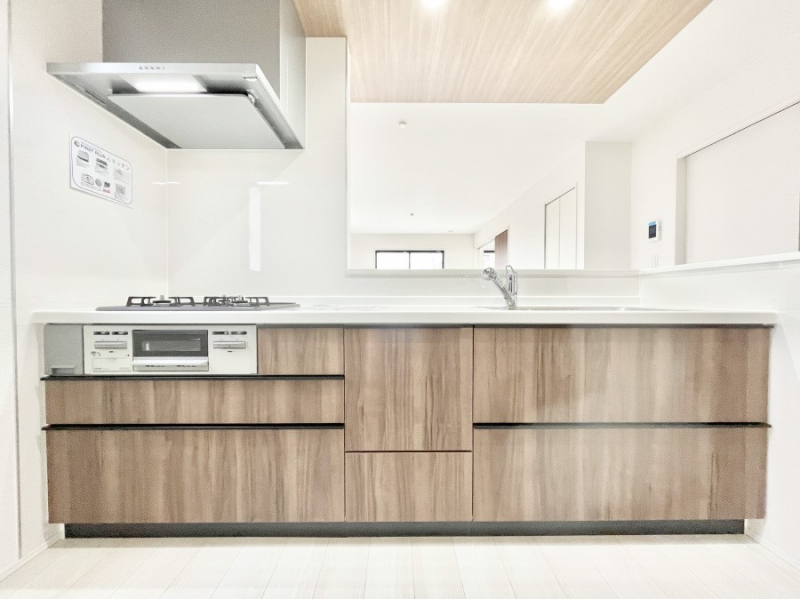 �L�b�`���@�������������I�ɁA�y�����I�V�X�e���L�b�`��  