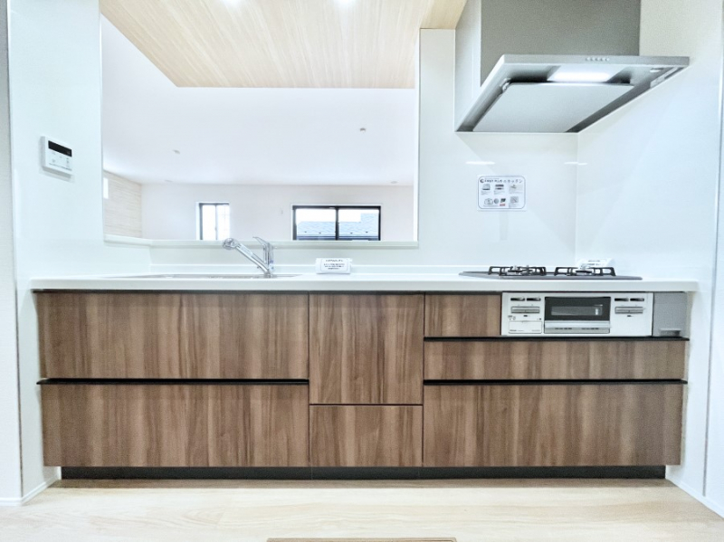 �L�b�`���@���������Ȃ��炲�Ƒ��Ƃ̉�b���y���߂�ΖʃJ�E���^�[�L�b�`��  