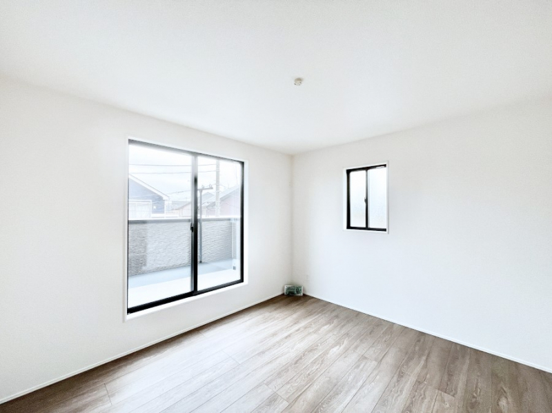 ���̑����ρ@�o���R�j�[���J�������v���X���Ă����m��