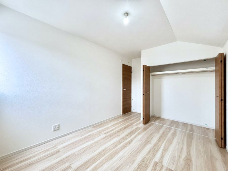 �q�������@�q�������ɂ��������߂Ȏ��[�X�y�[�X�����Ղ�̋���