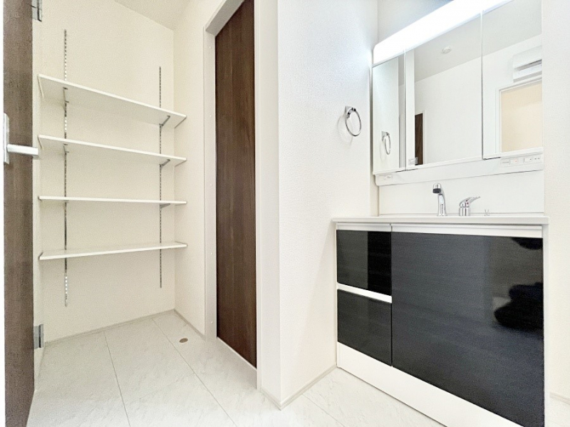 ���̑��@���l���ɂ�����^�I���ނ��܂ȂǃX�g�b�N�����[����̂ɕ֗��ł��B