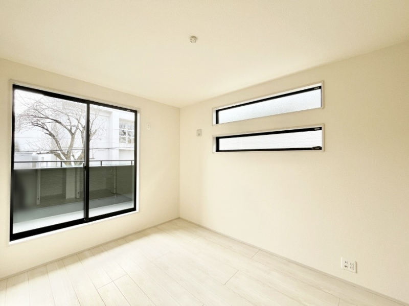 ���̑����ρ@�o���R�j�[���J�������v���X���Ă����m��