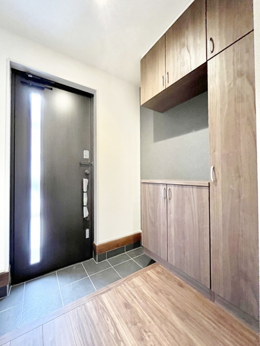 ���ց@�K���X�X���b�g�̓��������փh�A�������Ɍ���͂��Ă���܂�