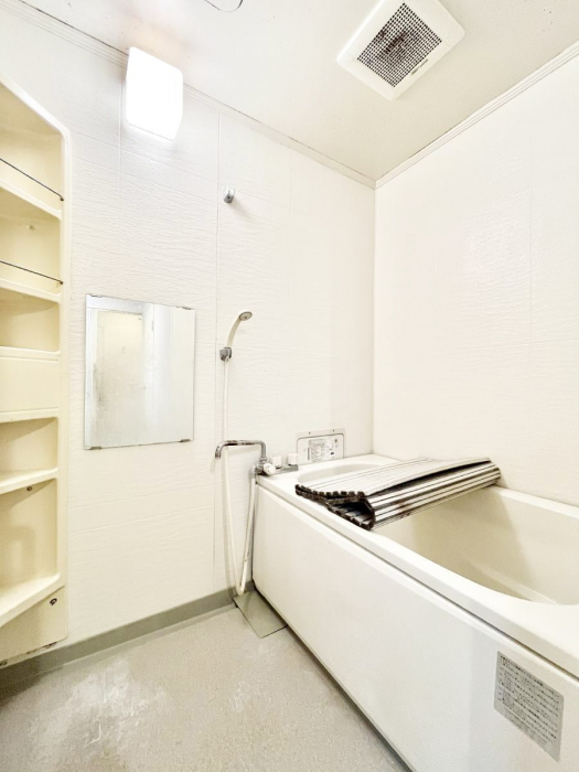 �����@����̔�������Ă���閾�邢�������̂���o�X���[��