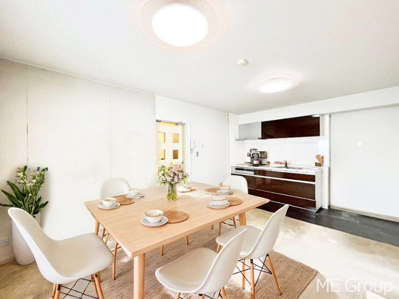 ���r���O�@�������������͋C�̂k�c�j�͉Ƒ��݂�Ȃ̉��K��ԁ��Ƌ��CG�ł�