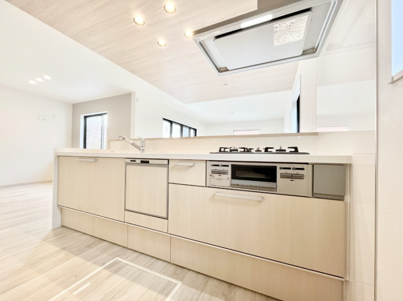 �L�b�`���@���������Ȃ���ł����Ƒ��Ƃ̉�b���y���߂�ΖʃL�b�`�� 