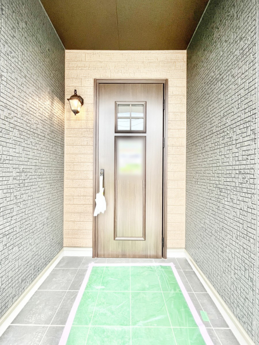 ց@֑O͉tŉJ~ĂĂGɂłB