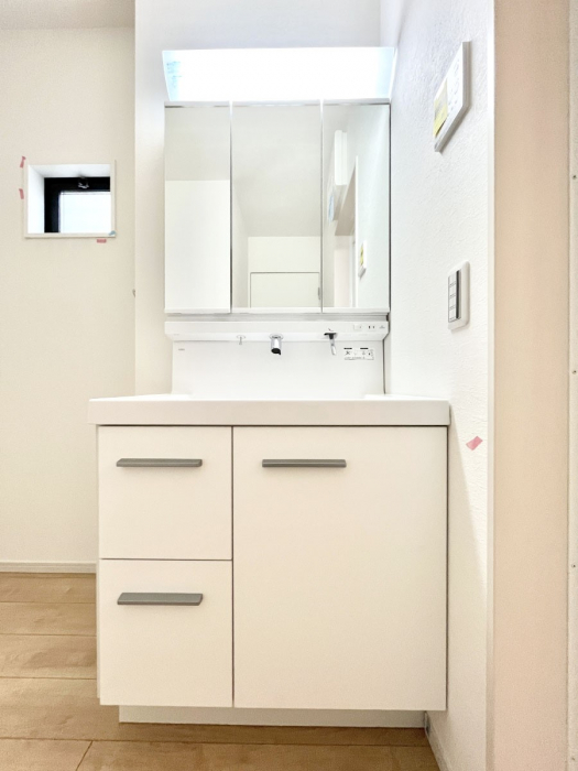 ���ʑ�E���ʏ��@�傫�����₷���O�ʋ��Ő�����������ʑ�́A�g�����Ȃ݃`�F�b�N�┧�̂������ɂ������߂ł��B 