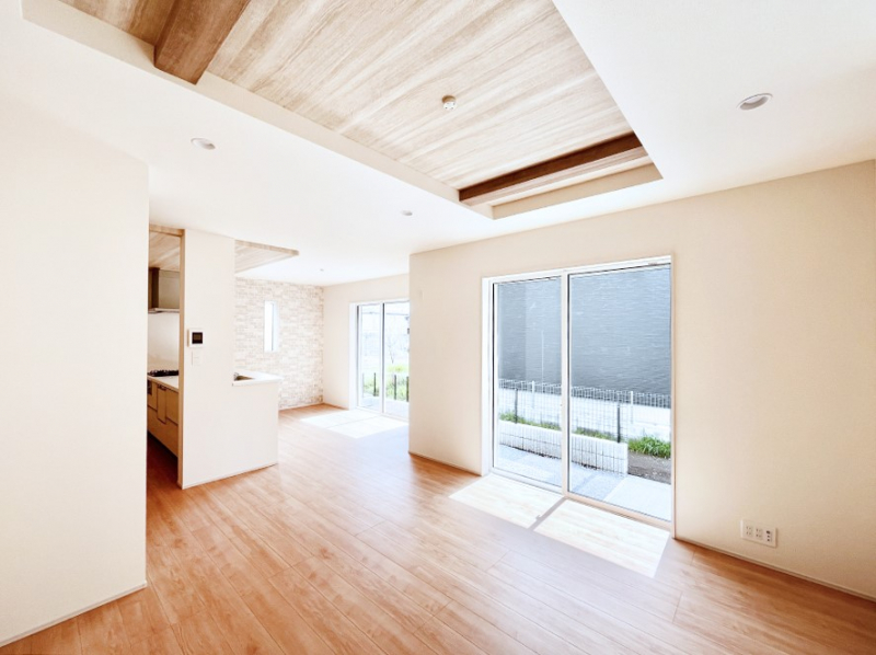 ���̑����ρ@�܂�グ�V��͗��̓I�ȉ��s��������̂ŁA�J���I�ȋ�Ԃ����o�ł��܂��B  