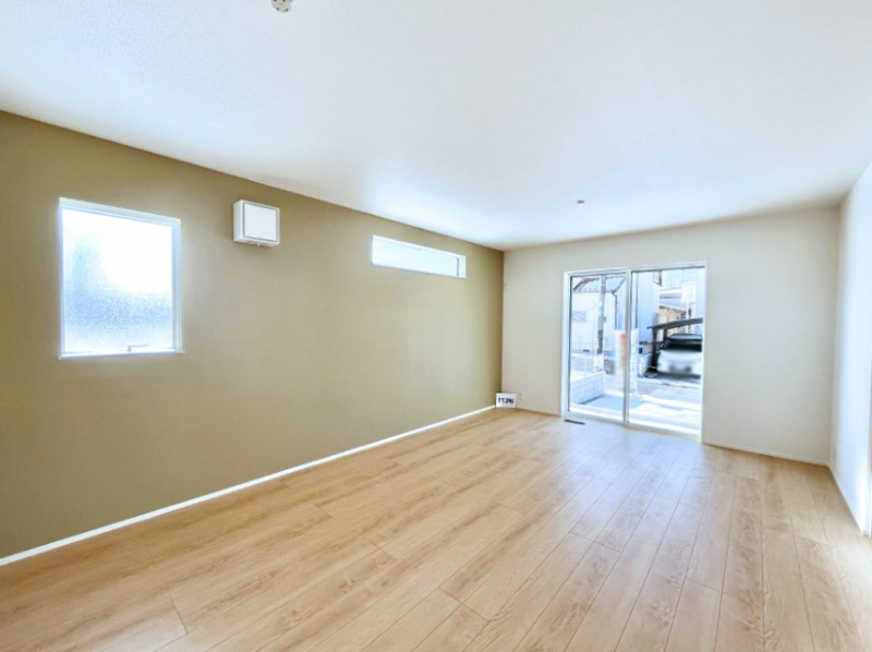 ���̑����ρ@�A�N�Z���g�N���X���������ȃ_�C�j���O�B�Ƒ��ł̂�т肭�낰��L�X�X�y�[�X�B