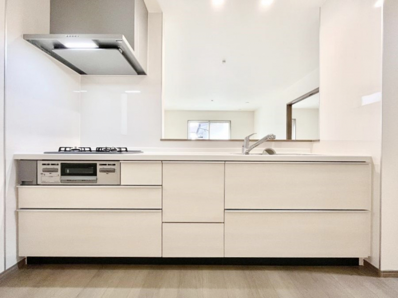 �L�b�`���@�������������I�ɁA�y�����I�V�X�e���L�b�`��  �@