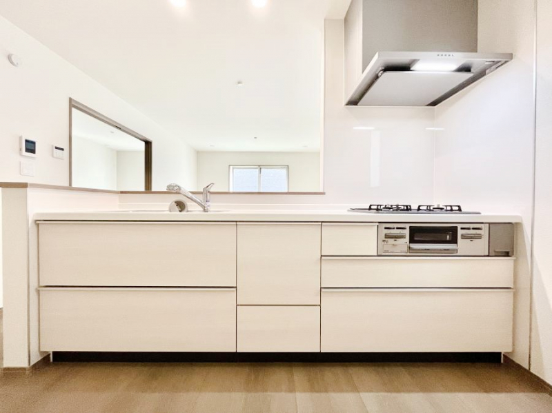 �L�b�`���@�������������I�ɁA�y�����I�V�X�e���L�b�`��  �@