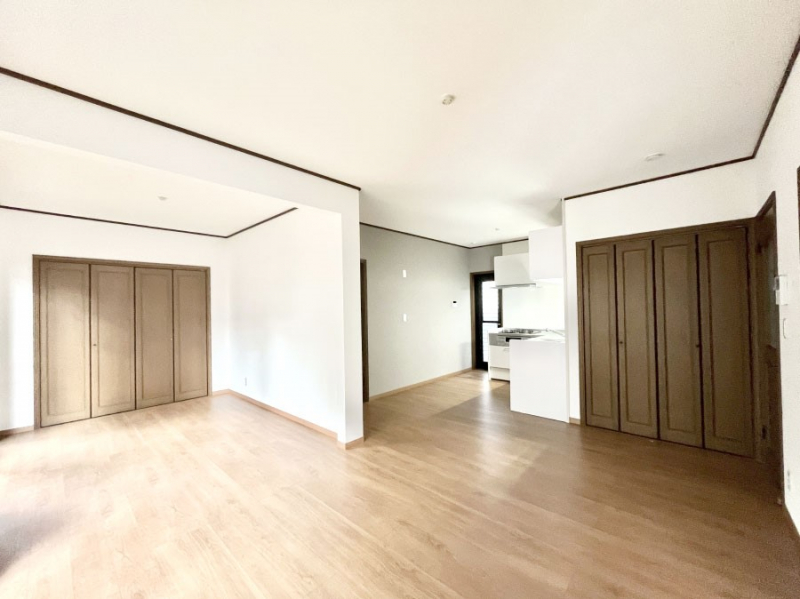 ���r���O�@�������������͋C�̂k�c�j�͉Ƒ��݂�Ȃ̉��K���  