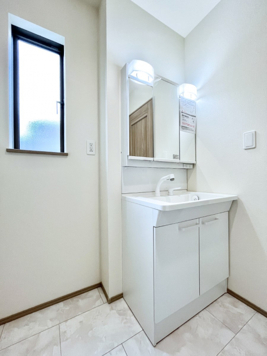 ���̑��@�������̂�����K��Ԃł��B�����̐g�x�x���C�����ǂ����g�������܂��B 