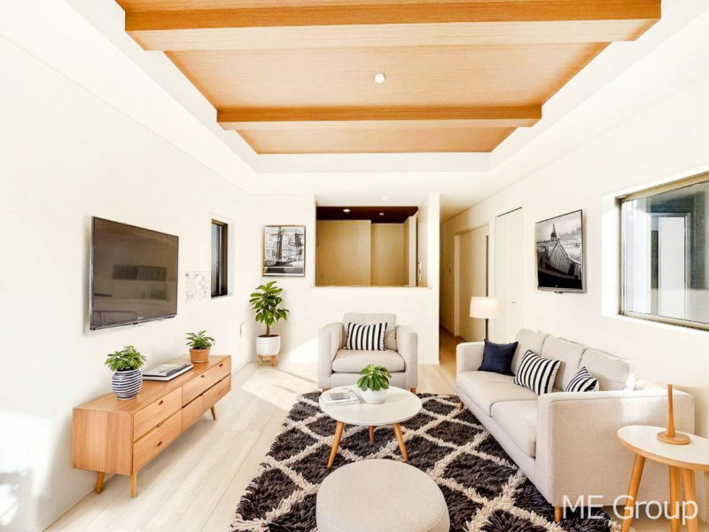 ���r���O�@�Ƒ��̘a�₩�ȉ�b���������Ă������B�J�����̂��郊�r���O�ł��B���Ƌ��CG�ł�  