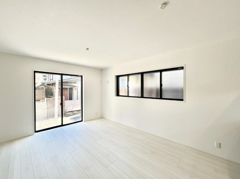 ���̑����ρ@�Ƒ������R�ƏW�܂�e���̃X�y�[�X�ɂȂ肻��