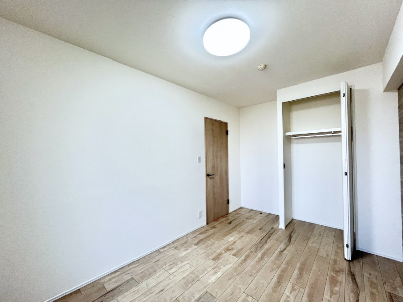 �Q���@�g���₷���`�Ńx�b�g��Ƌ�̒u�����ɂ����邱�Ƃ�����܂���B   