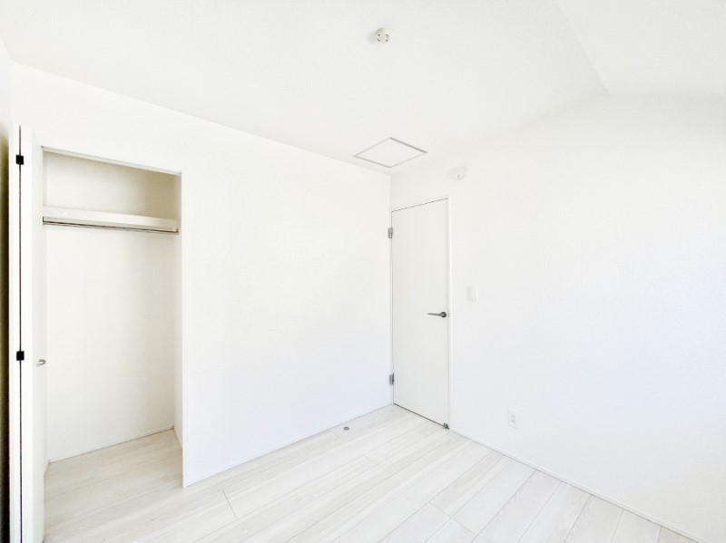 �q�������@�m���ɂ̓N���[�[�b�g�t���B�X�b�L���Ƃ�����Ԃł�����芰���܂��I