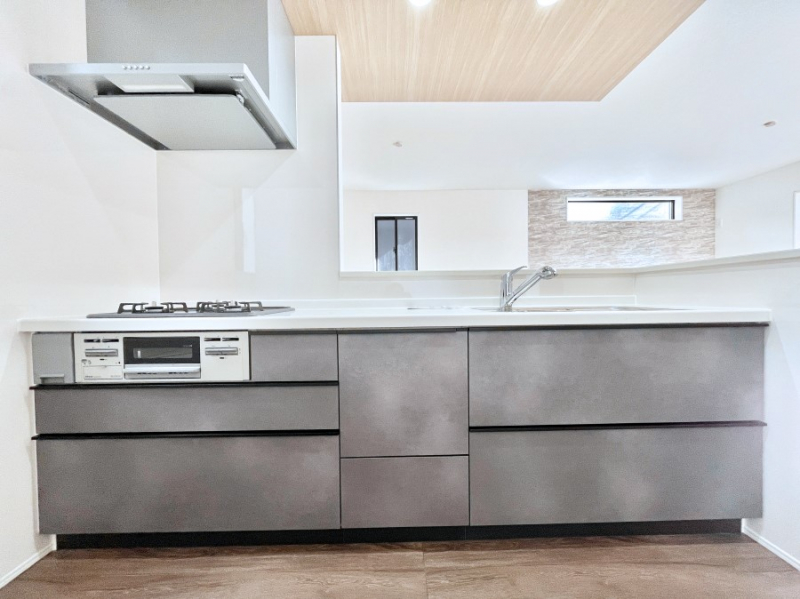 �L�b�`���@���r���O�����n����l�C�̃J�E���^�[�L�b�`���B �Ƒ��������Ȃ���Ǝ������邱�Ƃ��ł��܂��B