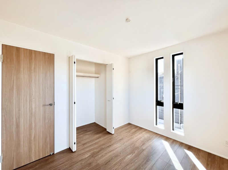 �Q���@2���񂾏c���̑����A�N�Z���g�ɂȂ��Ă���2�K5.25���̗m���B