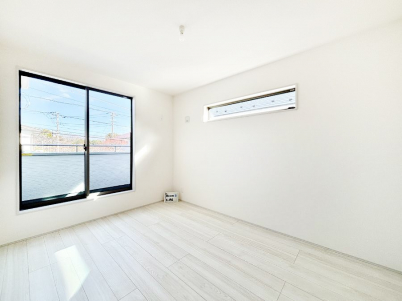 �Q���@�g���₷���`�Ńx�b�g��Ƌ�̒u�����ɂ����邱�Ƃ�����܂���B   