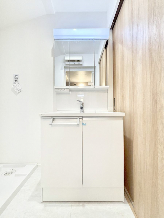 ���ʑ�E���ʏ��@���[�͂Ƌ@�\���ɗD�ꂽ���ʉ��ϑ�  