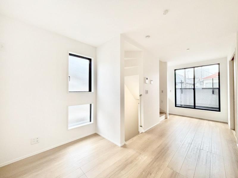 ���r���O�@�Ƒ��c���̎��Ԃ����������Ȃ��났�̃��r���O�_�C�j���O�B   