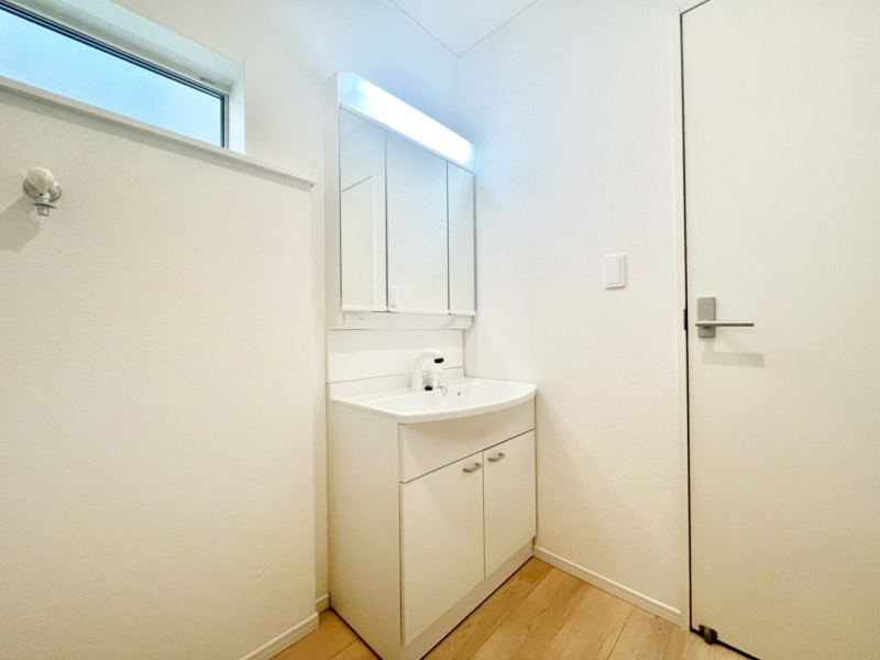 ʑEʏ@傫₷OʋŐʑ́AgȂ݃`FbN┧̂ɂ߂łB 