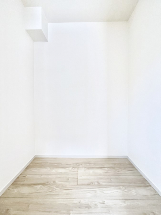 ̑@EH[NCN[[bgtŐԂLpł܂B