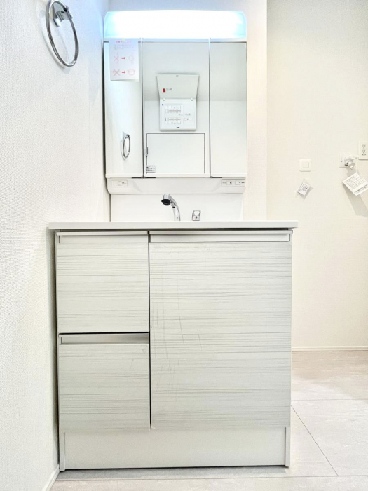 ���ʑ�E���ʏ��@�傫�����₷���O�ʋ��Ő�����������ʑ�́A�g�����Ȃ݃`�F�b�N�┧�̂������ɂ������߂ł��B 