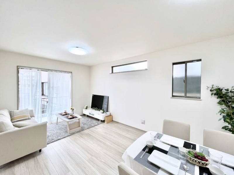 ���̑����ρ@�Ƒ������R�ƏW�܂�e���̃X�y�[�X�ɂȂ肻��  