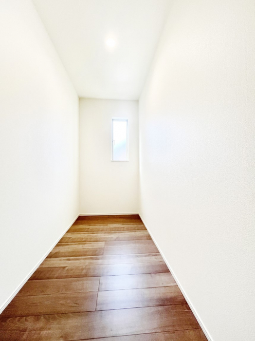 ���[�@��e�ʂ̎��[�͂��������I��^�p���g���[�ŃL�b�`��������X�b�L���I