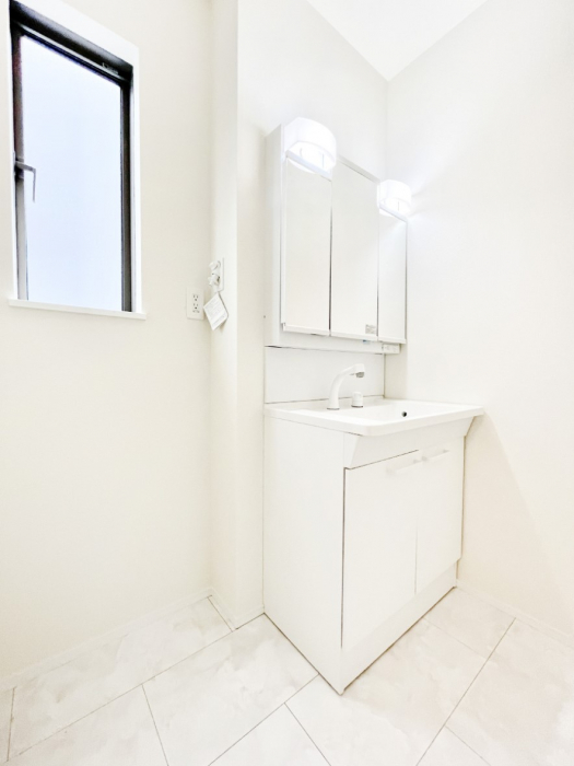 ���̑��@1���̎n�܂���S�n�悭�I�_�炩�Ȓ��̌����������鑋���������ʎ�