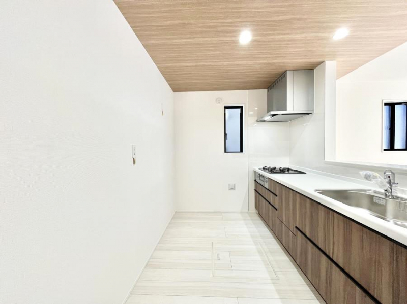 �L�b�`���@��Ƃ肠��L�b�`���ł͂��Ƒ��Ɗy�������������ł��܂��B