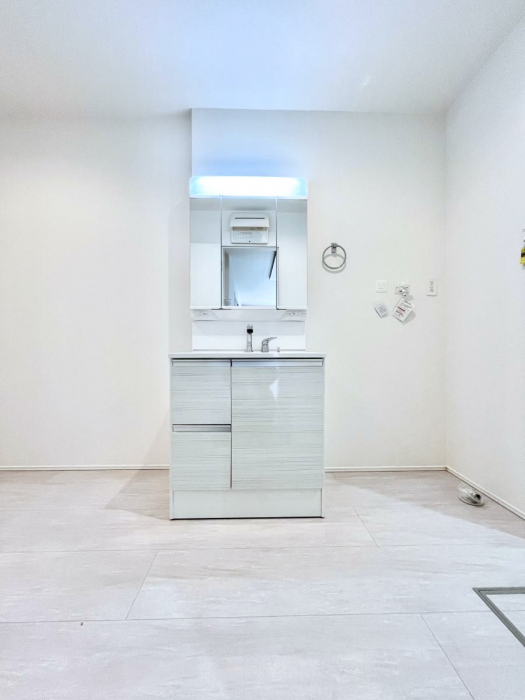 ���ʑ�E���ʏ��@�傫�����₷���O�ʋ��Ő�����������ʑ�́A�g�����Ȃ݃`�F�b�N�┧�̂������ɂ������߂ł��B 