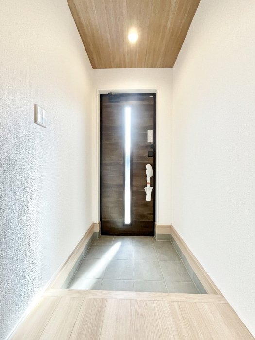 ���ց@�K���X�X���b�g�̓��������փh�A�������Ɍ���͂��Ă���܂�