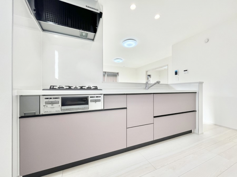 �L�b�`���@���������Ȃ���ł����Ƒ��Ƃ̉�b���y���߂�ΖʃL�b�`���@