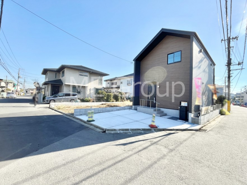 ӊ@wZ 1300m qsP䐼wZ