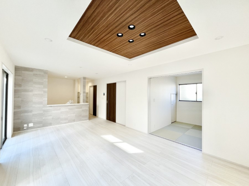 ���r���O�@�אڂ̘a�����J������΂���ɍL�X��Ԃ�  