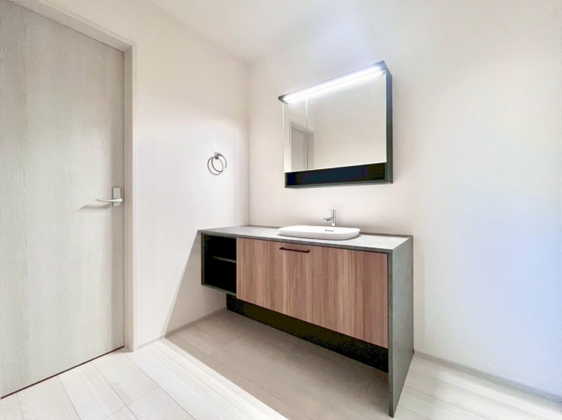 ���ʑ�E���ʏ��@���邢���ʏ��͖����̐g�x�x���y�����ł����Ⴂ�����ł��B